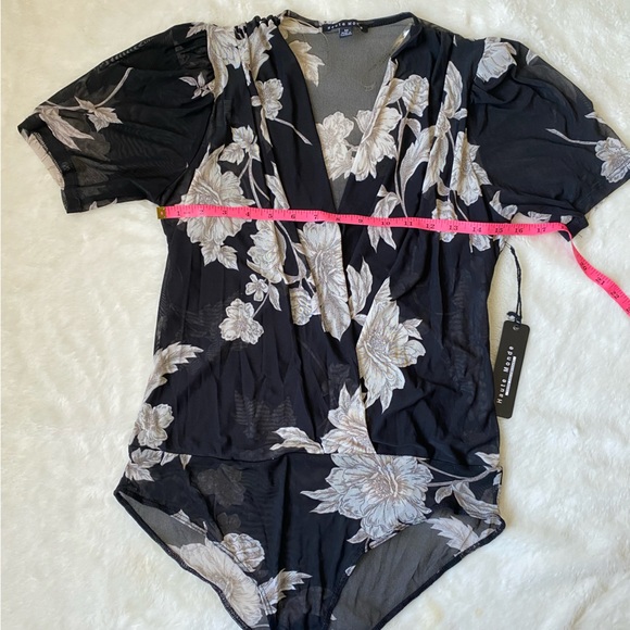 Sheer Plunge neck body suit - Picture 3 of 7